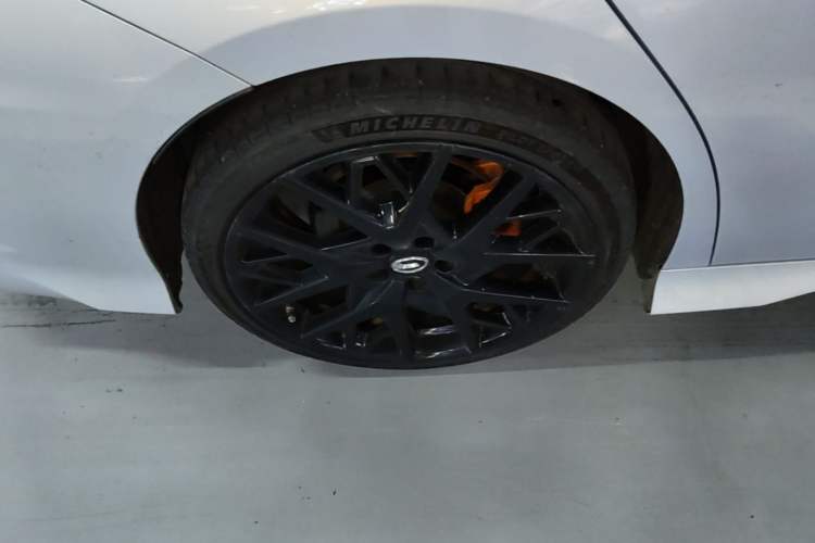 Used GAC Trumpchi EMPOW 2023 400T Automatic R MAX Right Rear Wheel Hub