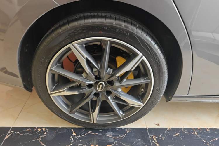 Used GAC Trumpchi EMPOW 2023 270T DCT J16 Version Right Rear Wheel Hub