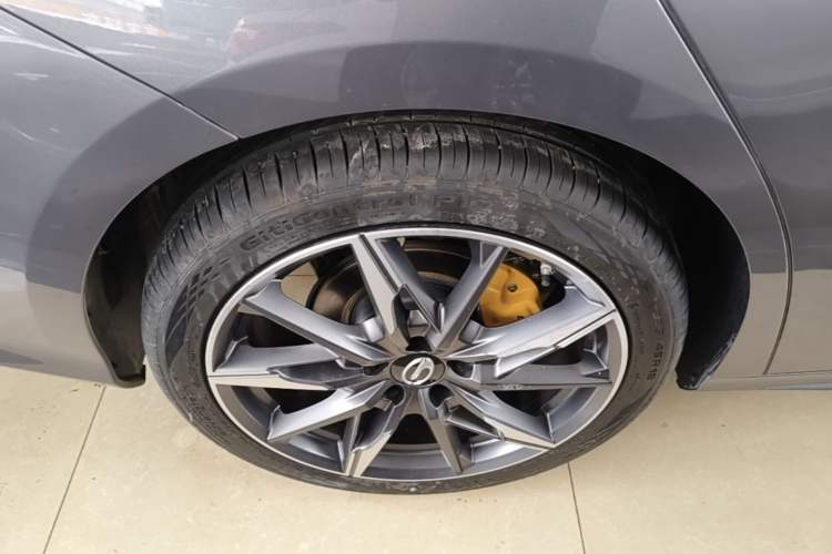 Used GAC Trumpchi EMPOW 2023 270T DCT J15 Version Right Rear Wheel Hub