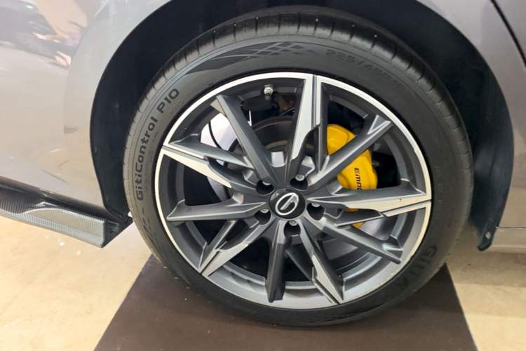 Used GAC Trumpchi EMPOW 2023 270T DCT J16 Version Right Rear Wheel Hub