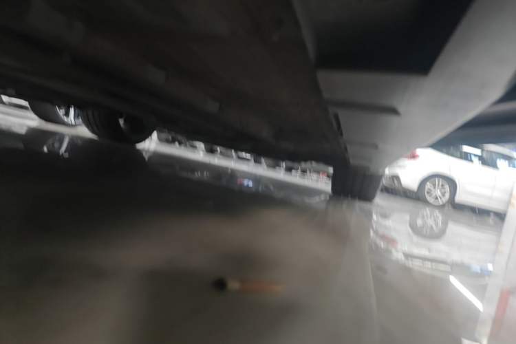 Used GAC Trumpchi EMPOW 2023 400T Automatic R MAX Right Side Sill
