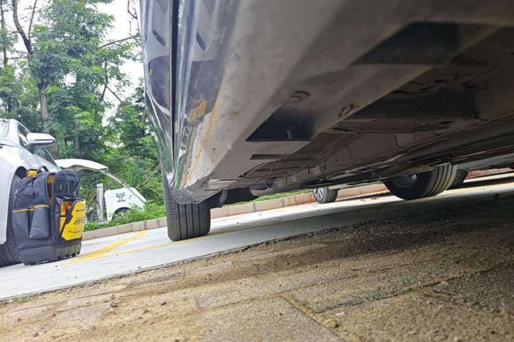 Used GAC Trumpchi EMPOW 2023 Shadow Leopard H High-Energy Hybrid Edition Right Side Sill