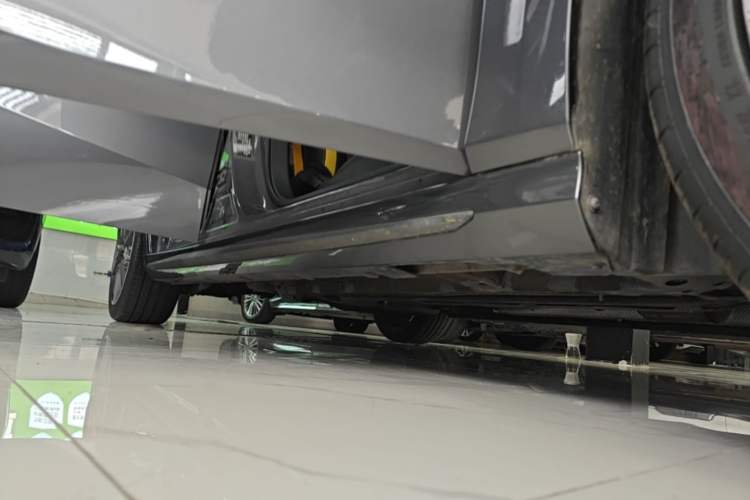 Used GAC Trumpchi EMPOW 2023 270T DCT J15 Version Right Side Sill