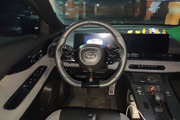 Used GAC Trumpchi EMPOW 2023 400T Automatic R PRO Steering Wheel