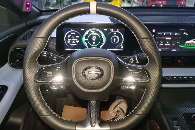 Used GAC Trumpchi EMPOW 2023 Shadow Leopard H Smart Hybrid Edition Steering Wheel