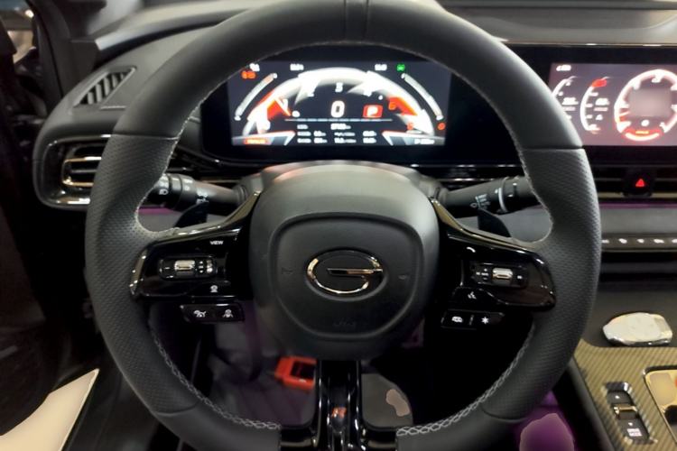 Used GAC Trumpchi EMPOW 2023 400T Automatic R MAX Steering Wheel
