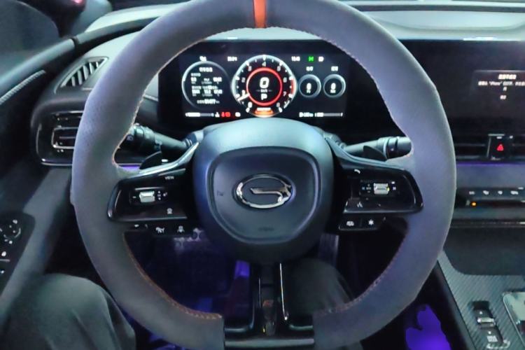 Used GAC Trumpchi EMPOW 2023 400T Automatic R MAX Steering Wheel