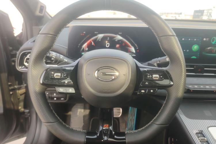 Used GAC Trumpchi EMPOW 2023 400T Automatic R MAX Steering Wheel