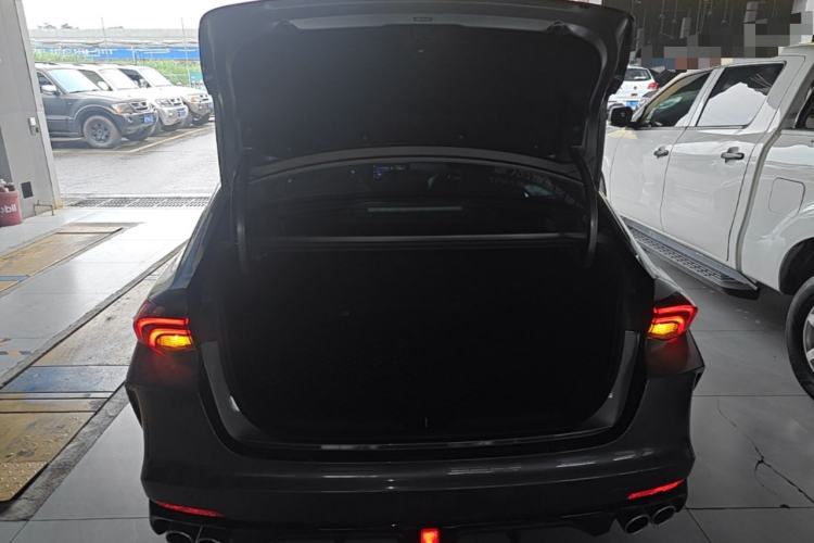 Used GAC Trumpchi EMPOW 2023 270T DCT J16 Version Trunk
