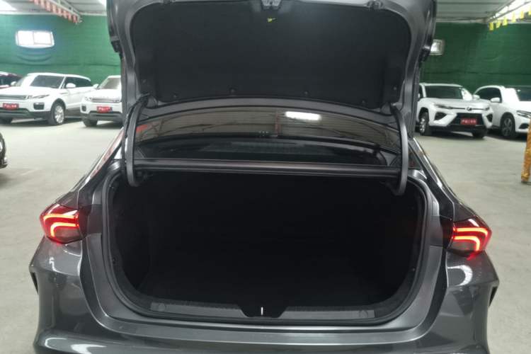 Used GAC Trumpchi EMPOW 2023 Shadow Leopard H High-Energy Hybrid Edition Trunk