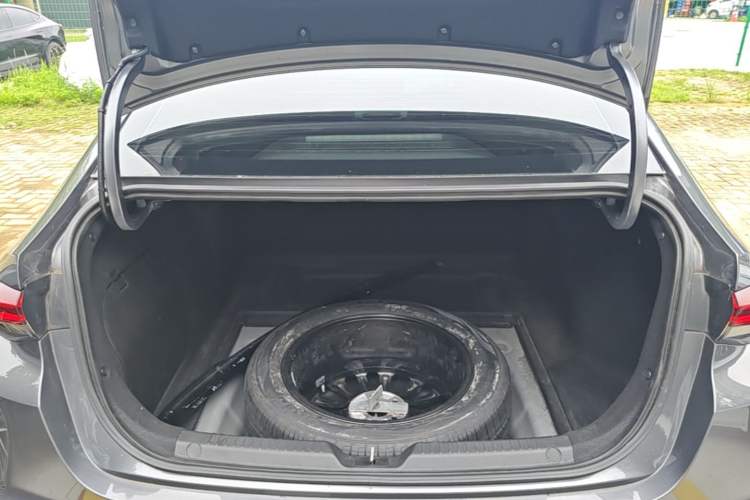Used GAC Trumpchi EMPOW 2023 Shadow Leopard H High-Energy Hybrid Edition Trunk
