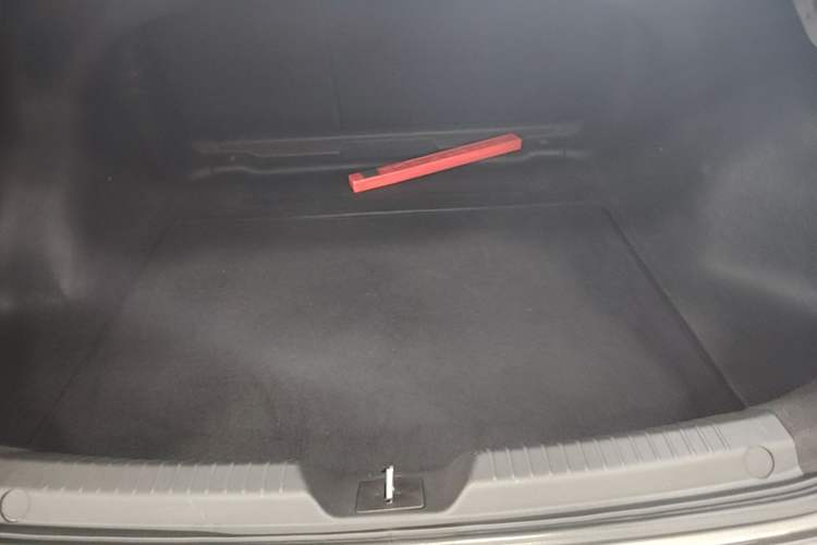 Used GAC Trumpchi EMPOW 2023 270T DCT J11 Version Trunk