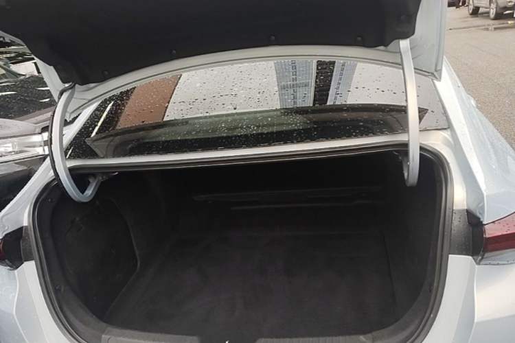 Used GAC Trumpchi EMPOW 2023 Shadow Leopard H High-Energy Hybrid Edition Trunk