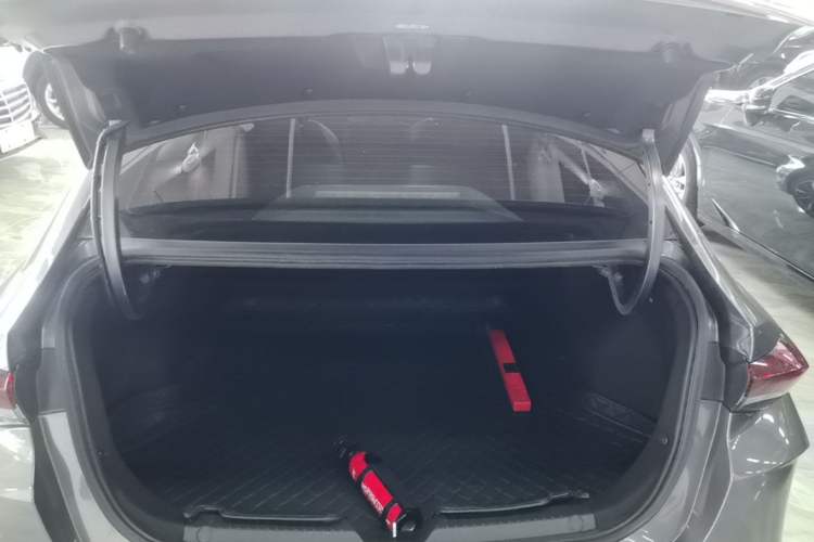 Used GAC Trumpchi EMPOW 2023 270T DCT J15 Version Trunk