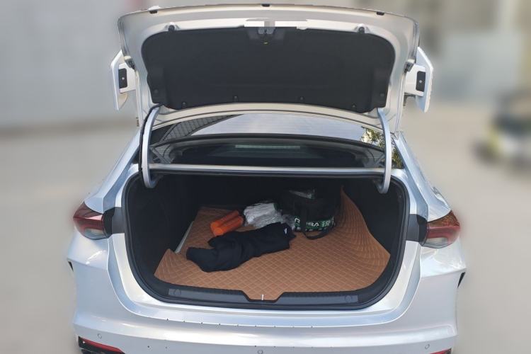 Used GAC Trumpchi EMPOW 2023 Shadow Leopard H Smart Hybrid Edition Trunk