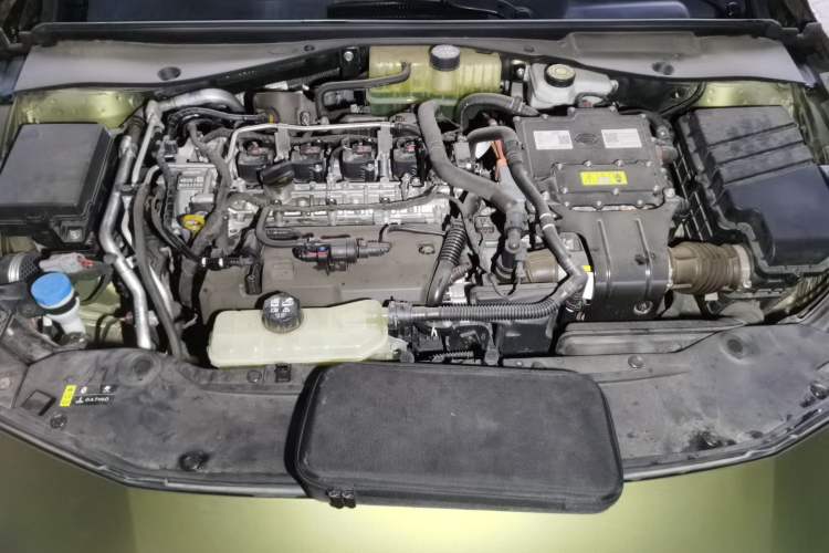 Used GAC Trumpchi EMPOW 2023 Shadow Leopard H Smart Hybrid Edition Engine Bay