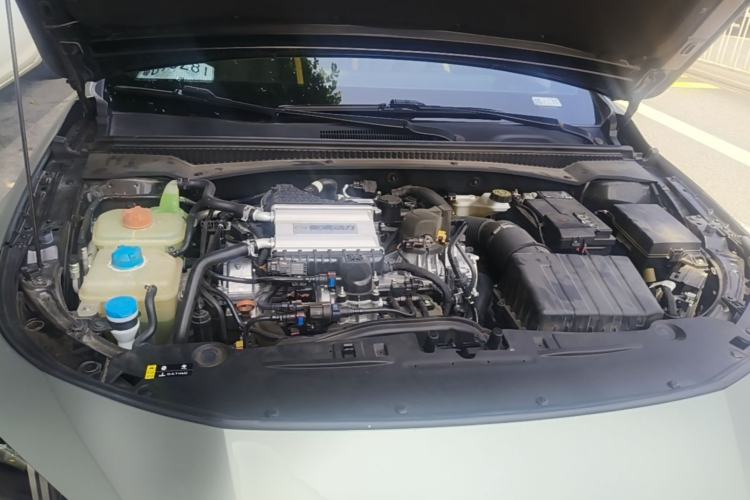 Used GAC Trumpchi EMPOW 2023 270T DCT J15 Version Engine Bay