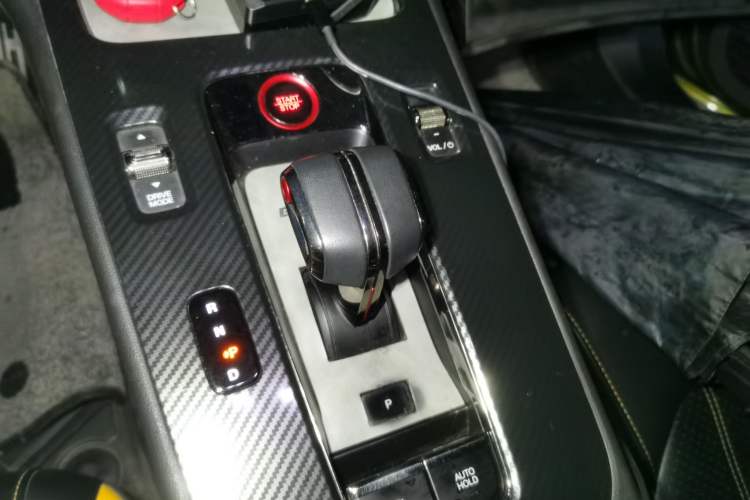 Used GAC Trumpchi EMPOW 2023 Shadow Leopard H Smart Hybrid Edition Gear Lever