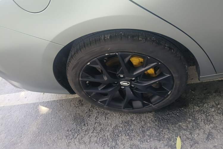 Used GAC Trumpchi EMPOW 2023 270T DCT J15 Version Right Rear Wheel Hub