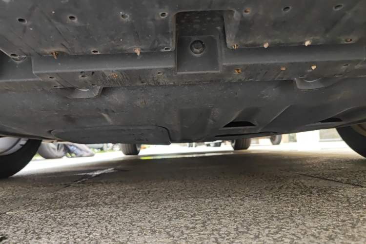 Used GAC Trumpchi EMPOW 2023 400T Automatic R PRO Chassis Front