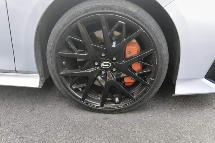 Used GAC Trumpchi EMPOW 2023 400T Automatic R MAX Right Front Wheel Hub