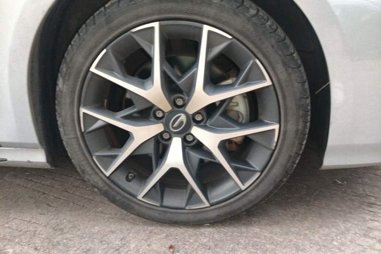 Used GAC Trumpchi EMPOW 2023 Shadow Leopard H Smart Hybrid Edition Right Front Wheel Hub