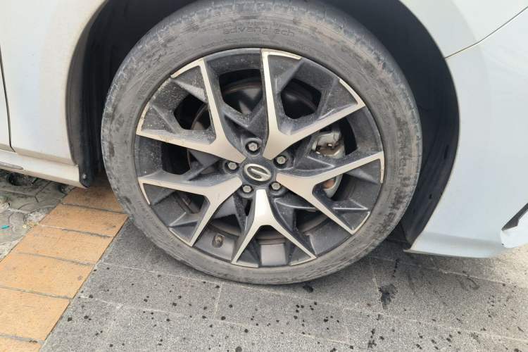 Used GAC Trumpchi EMPOW 2023 Shadow Leopard H Smart Hybrid Edition Right Front Wheel Hub