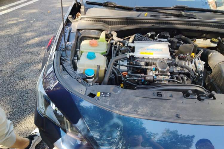 Used GAC Trumpchi EMPOW 2023 270T DCT J16 Galaxy Fighter Edition Engine Bay Right