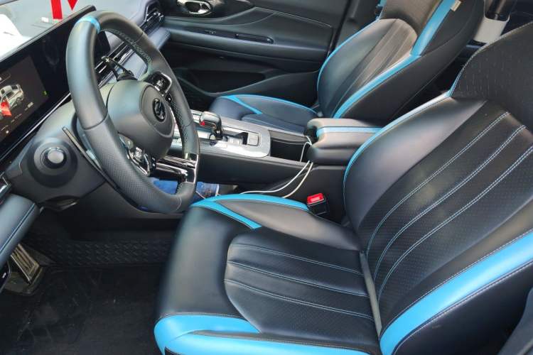 Used GAC Trumpchi EMPOW 2023 270T DCT J16 Galaxy Fighter Edition Left Front Seat