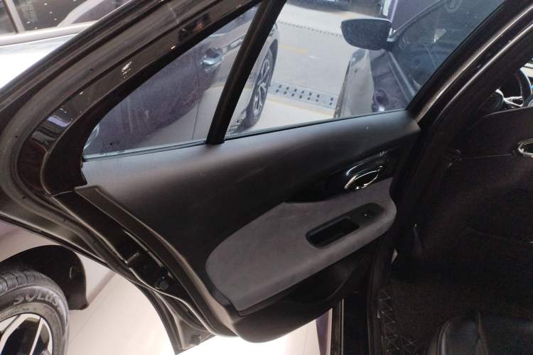 Used GAC Trumpchi EMPOW 2023 400T Automatic R PRO Left Rear Door Interior