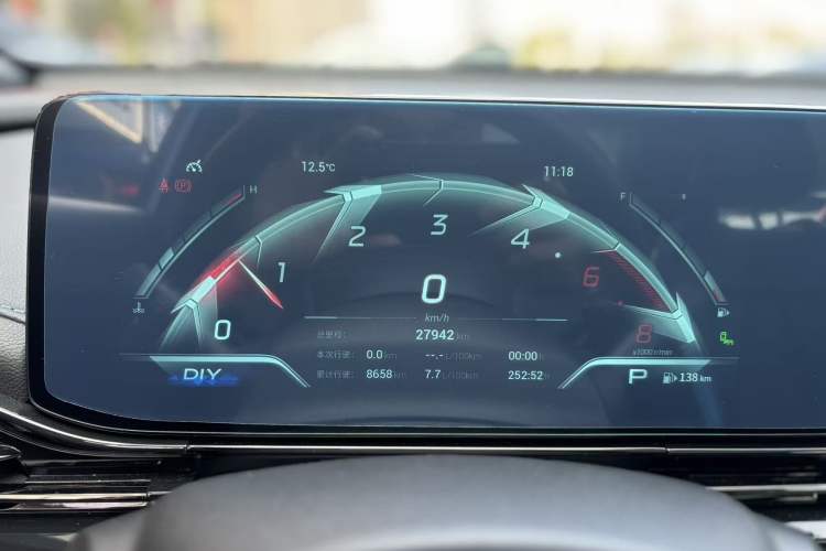 Used GAC Trumpchi EMPOW 2023 270T DCT J16 Galaxy Fighter Edition Odometer Close Up
