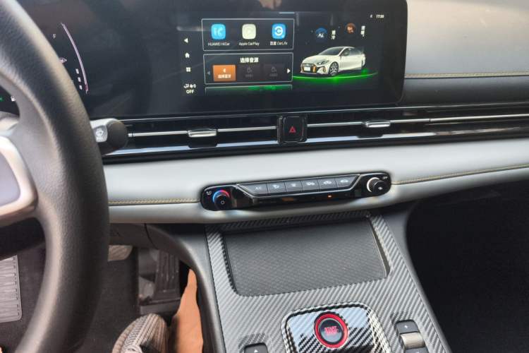 Used GAC Trumpchi EMPOW 2023 Shadow Leopard H High-Energy Hybrid Edition Audio And AC Panel