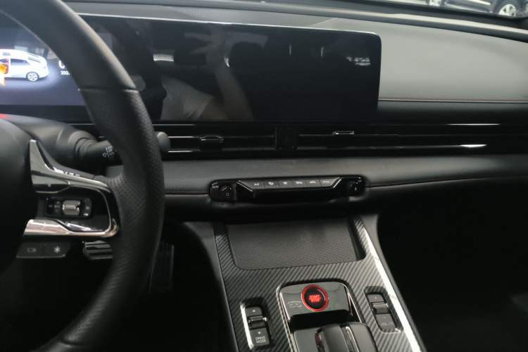 Used GAC Trumpchi EMPOW 2023 Shadow Leopard H Smart Hybrid Edition Audio And AC Panel