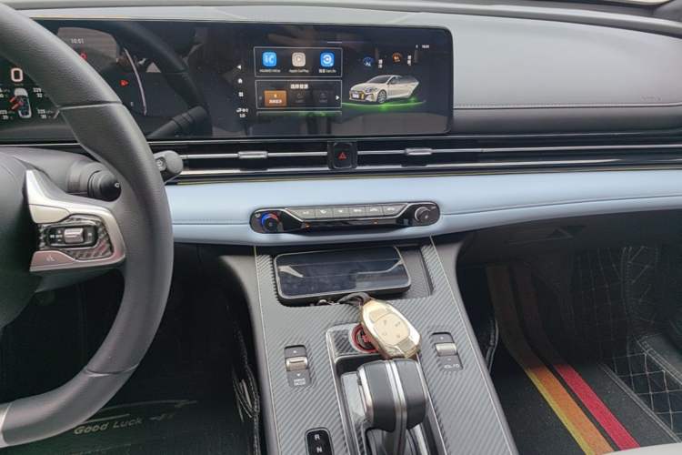 Used GAC Trumpchi EMPOW 2023 Shadow Leopard H High-Energy Hybrid Edition Audio And AC Panel
