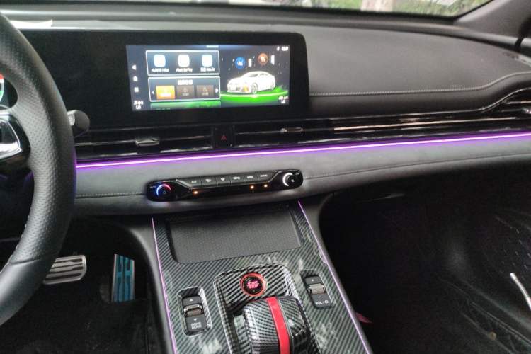 Used GAC Trumpchi EMPOW 2023 400T Automatic R PRO Audio And AC Panel