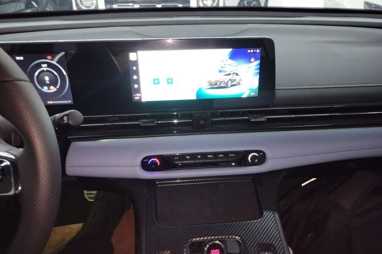 Used GAC Trumpchi EMPOW 2023 Shadow Leopard H Smart Hybrid Edition Audio And AC Panel