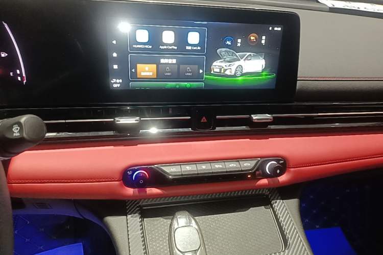 Used GAC Trumpchi EMPOW 2023 Shadow Leopard H High-Energy Hybrid Edition Audio And AC Panel
