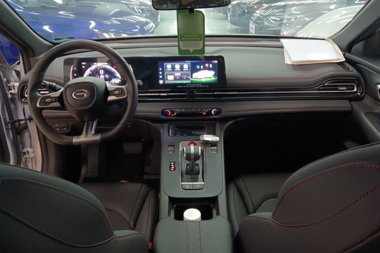 Used GAC Trumpchi EMPOW 2023 Shadow Leopard H High-Energy Hybrid Edition Center Console