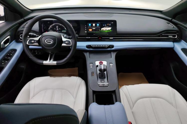 Used GAC Trumpchi EMPOW 2023 Shadow Leopard H High-Energy Hybrid Edition Center Console
