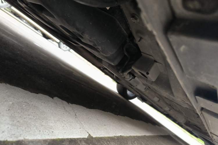 Used GAC Trumpchi EMPOW 2023 270T DCT J11 Version Chassis Rear Right
