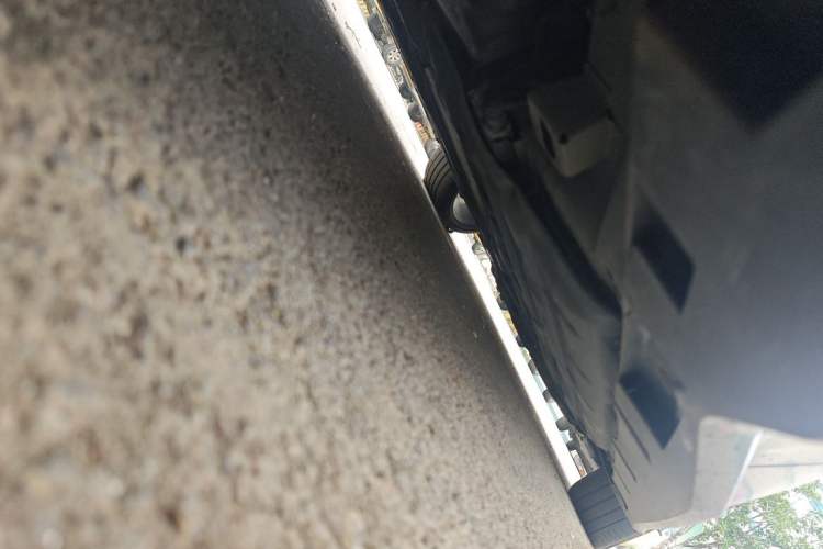 Used GAC Trumpchi EMPOW 2023 400T Automatic R MAX Chassis Rear Right