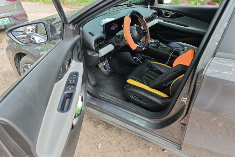 Used GAC Trumpchi EMPOW 2023 270T DCT J15 Version Driver Seat