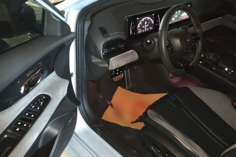 Used GAC Trumpchi EMPOW 2023 400T Automatic R PRO Driver Seat