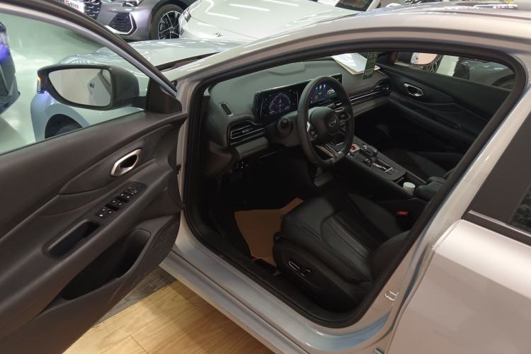 Used GAC Trumpchi EMPOW 2023 Shadow Leopard H High-Energy Hybrid Edition Driver Seat
