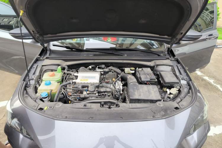 Used GAC Trumpchi EMPOW 2023 270T DCT J11 Version Engine Bay