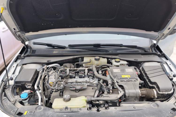 Used GAC Trumpchi EMPOW 2023 Shadow Leopard H High-Energy Hybrid Edition Engine Bay