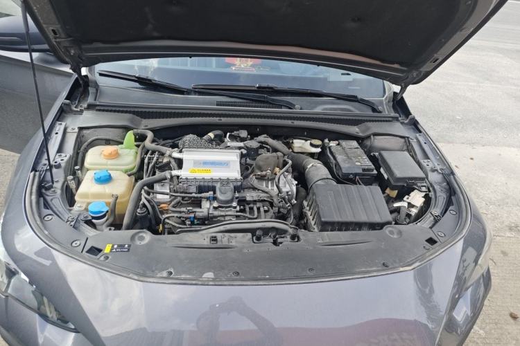 Used GAC Trumpchi EMPOW 2023 270T DCT J15 Version Engine Bay