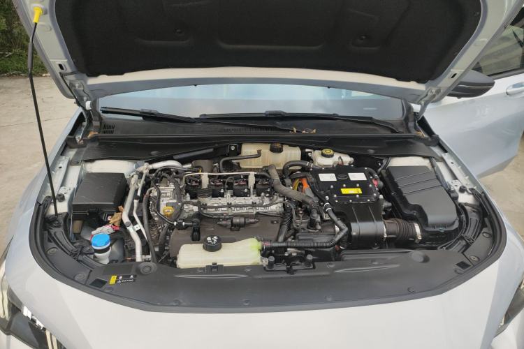Used GAC Trumpchi EMPOW 2023 Shadow Leopard H High-Energy Hybrid Edition Engine Bay