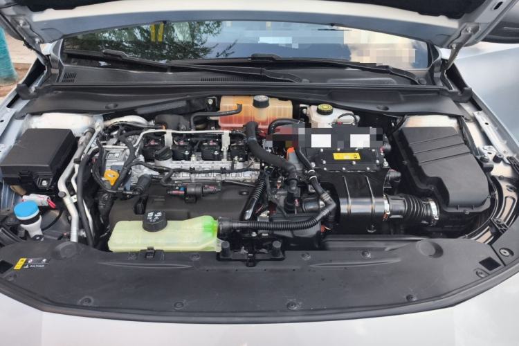 Used GAC Trumpchi EMPOW 2023 Shadow Leopard H High-Energy Hybrid Edition Engine Bay