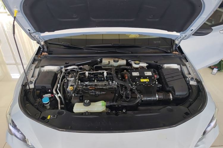 Used GAC Trumpchi EMPOW 2023 Shadow Leopard H High-Energy Hybrid Edition Engine Bay